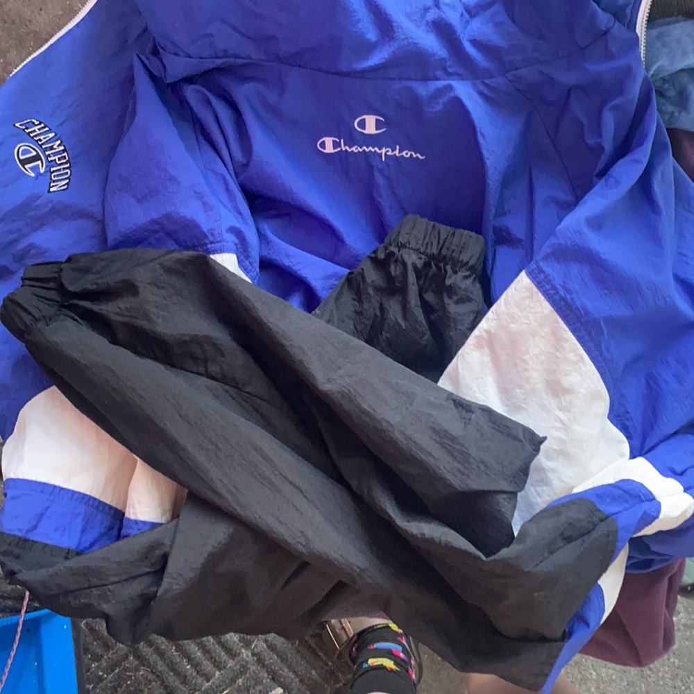 Windbreaker - image 2